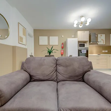 Bright & Airy 2br Close To Valletta & Sliema Apartment Gwardamanga