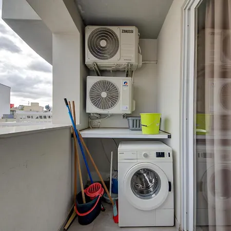 Bright & Airy 2br Close To Valletta & Sliema Gwardamanga