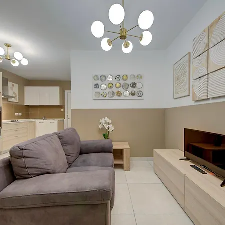 Bright & Airy 2br Close To Valletta & Sliema Apartment