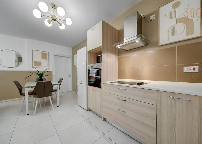 Bright & Airy 2br Close To Valletta & Sliema *