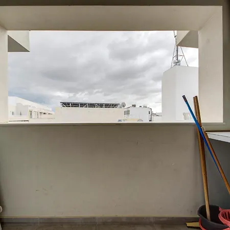 Bright & Airy 2br Close To Valletta & Sliema