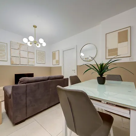 Bright & Airy 2br Close To Valletta & Sliema Appartement